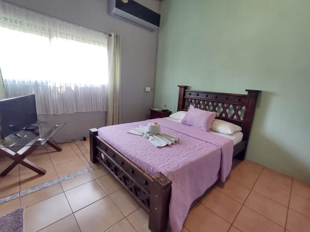 Puerto Jiménez The Corner Airbnb المظهر الخارجي الصورة